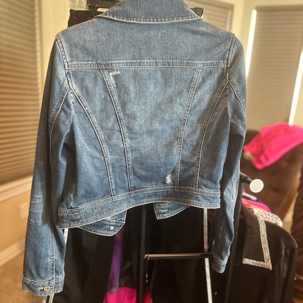 Women’s jean jacket worn once perfect condition